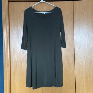 Olive green dress 3/4 sleeves